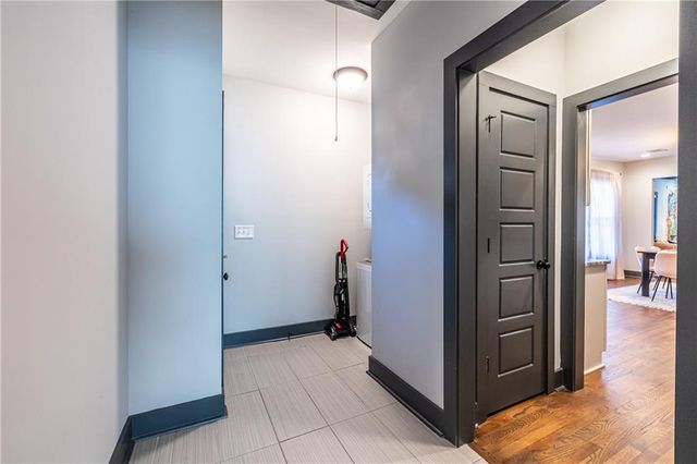 988 Mayson Turner NW Road, Atlanta, GA 30314