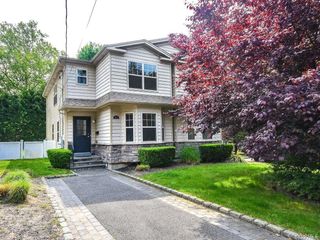 28 Dunes Lane B, Port Washington, NY 11050