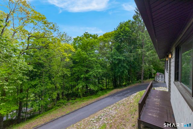 41 Elbow Hill Road, Brookfield, CT 06804