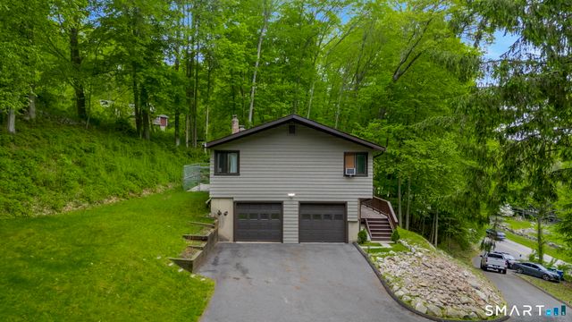 41 Elbow Hill Road, Brookfield, CT 06804