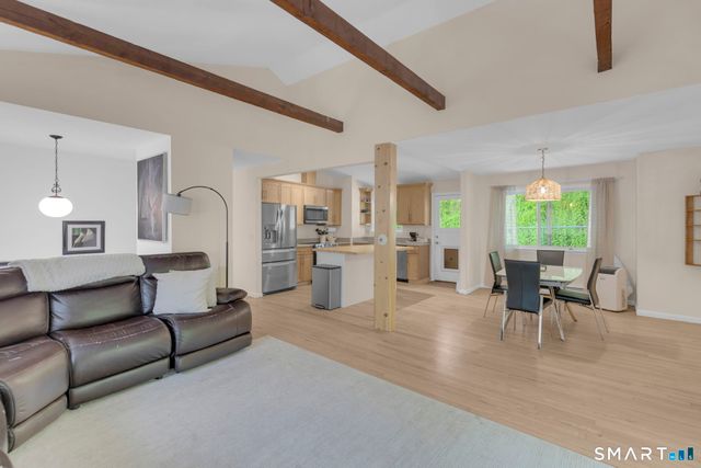 41 Elbow Hill Road, Brookfield, CT 06804