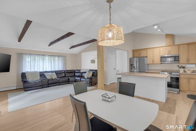 41 Elbow Hill Road, Brookfield, CT 06804