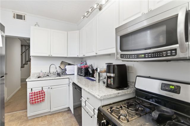 1813 Fox Way, South Side, PA 15203