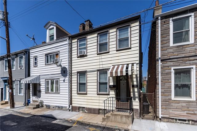 1813 Fox Way, South Side, PA 15203
