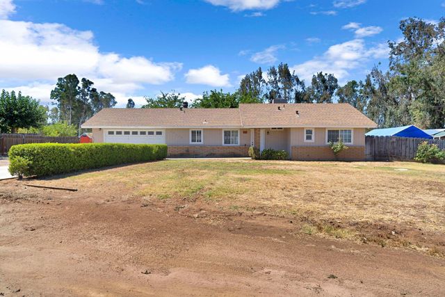25410 Dawnridge Drive, Madera, CA 93638
