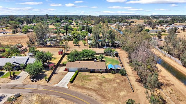 25410 Dawnridge Drive, Madera, CA 93638