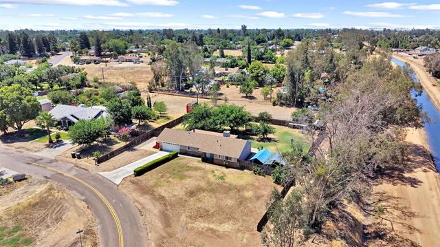 25410 Dawnridge Drive, Madera, CA 93638