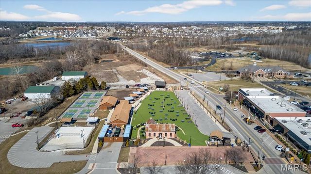 10 Muir Trail Court, Cottleville, MO 63304