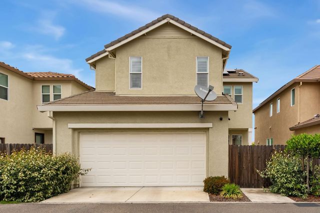 1738 Golden Poplar Ave, Sacramento, CA 95834