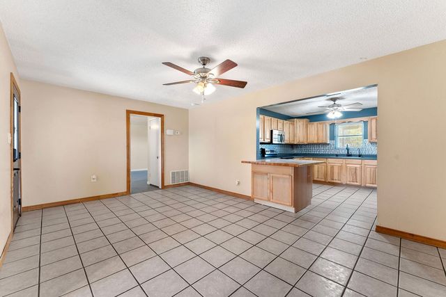 4512 W County Rd 114, Midland, TX 79706