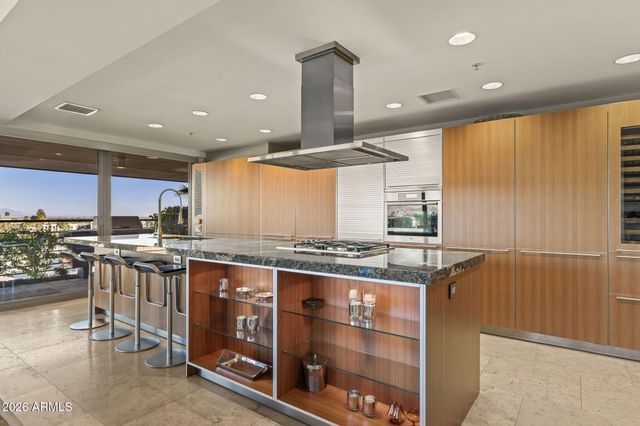 7167 E RANCHO VISTA Drive 6004, Scottsdale, AZ 85251