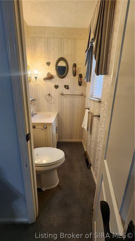 1806 Elmwood Drive, Clarksville, IN 47129
