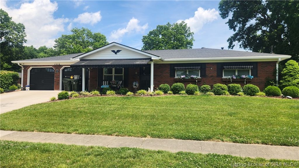 1806 Elmwood Drive, Clarksville, IN 47129
