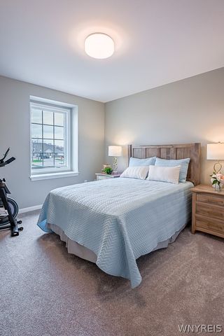 22 B Stonham Place 0302, Amherst, NY 14221