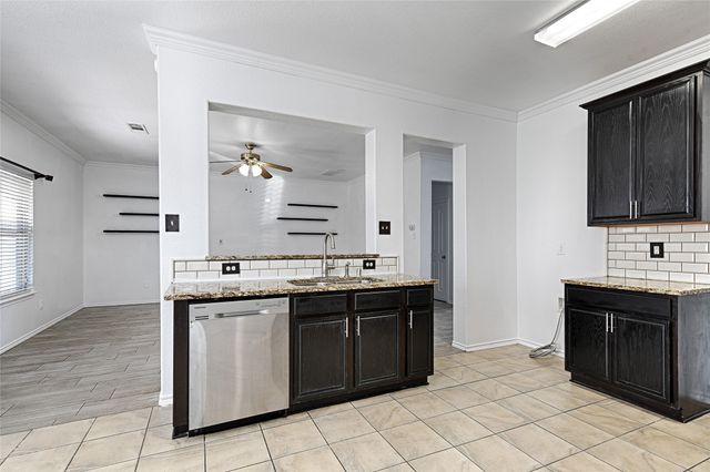 4404 Grassy Glen Drive, Fort Worth, TX 76244