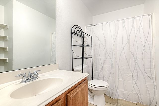 4404 Grassy Glen Drive, Fort Worth, TX 76244