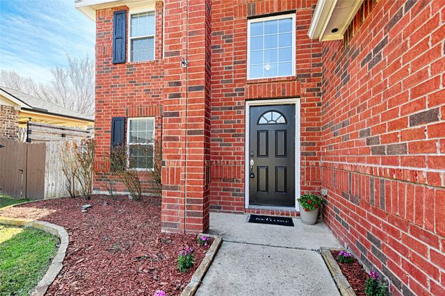 4404 Grassy Glen Drive, Fort Worth, TX 76244