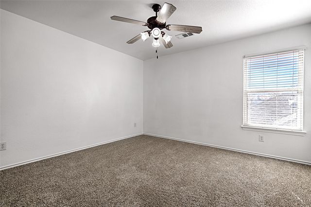 4404 Grassy Glen Drive, Fort Worth, TX 76244