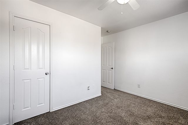 4404 Grassy Glen Drive, Fort Worth, TX 76244