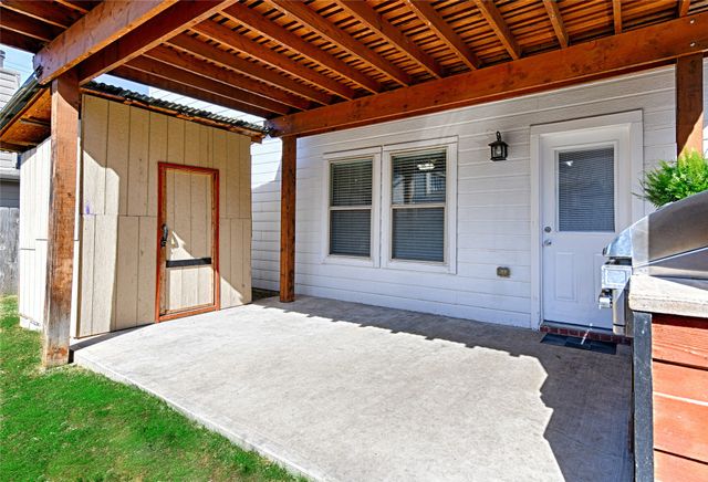 4404 Grassy Glen Drive, Fort Worth, TX 76244