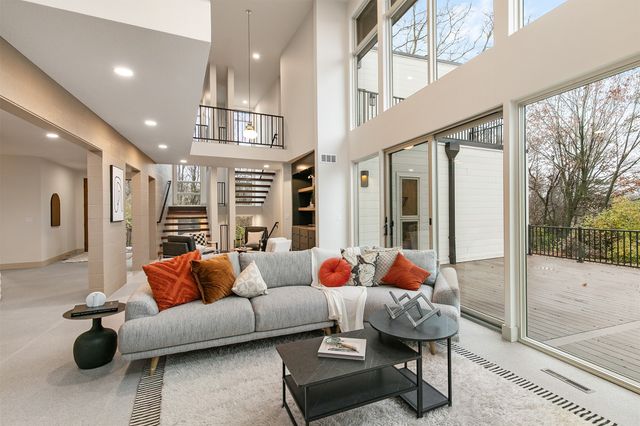 8830 NW 35th Street, Ankeny, IA 50023