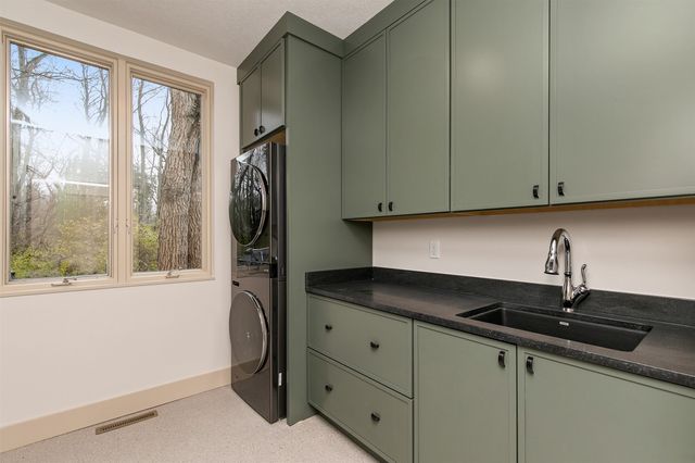 8830 NW 35th Street, Ankeny, IA 50023