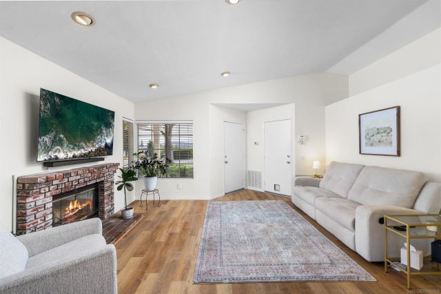 2027 Pointer Glen, Escondido, CA 92029