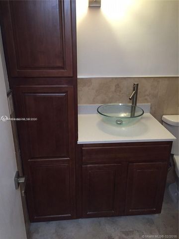 4110 NW 79th Ave 1B, Doral, FL 33166