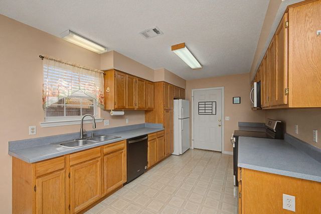 223 Runnymeade Drive, Crestview, FL 32539