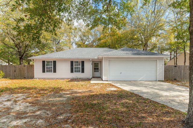 223 Runnymeade Drive, Crestview, FL 32539