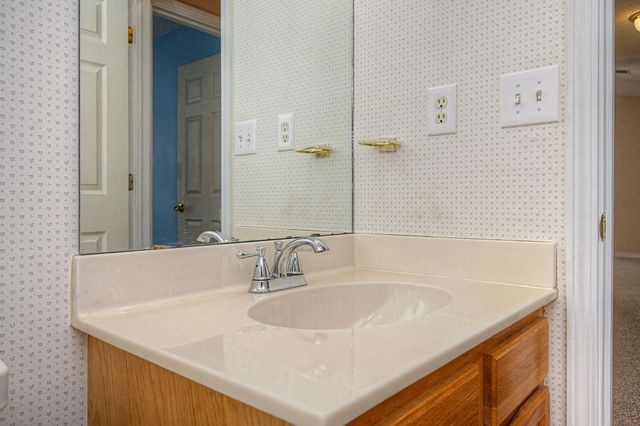 223 Runnymeade Drive, Crestview, FL 32539