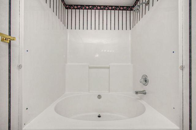 223 Runnymeade Drive, Crestview, FL 32539