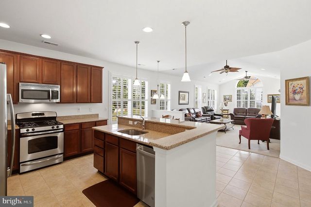 714 HOLLYBROOK LN, Manchester Twp, NJ 08759
