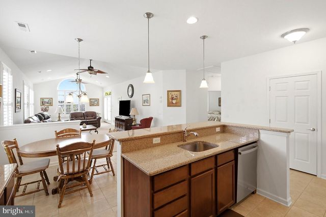 714 HOLLYBROOK LN, Manchester Twp, NJ 08759