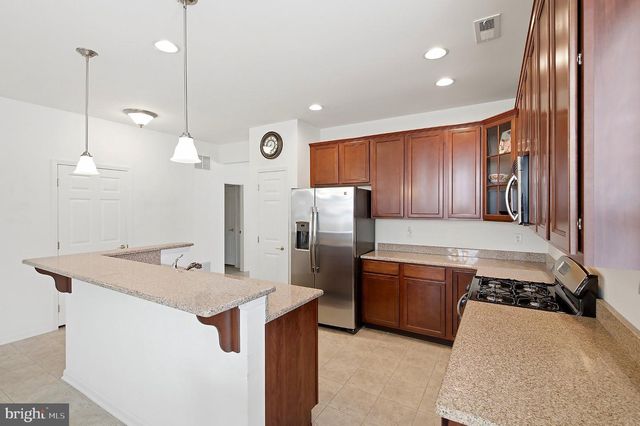 714 HOLLYBROOK LN, Manchester Twp, NJ 08759