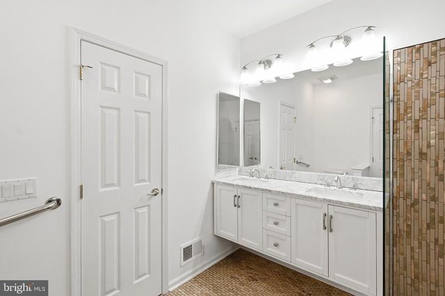 714 HOLLYBROOK LN, Manchester Twp, NJ 08759