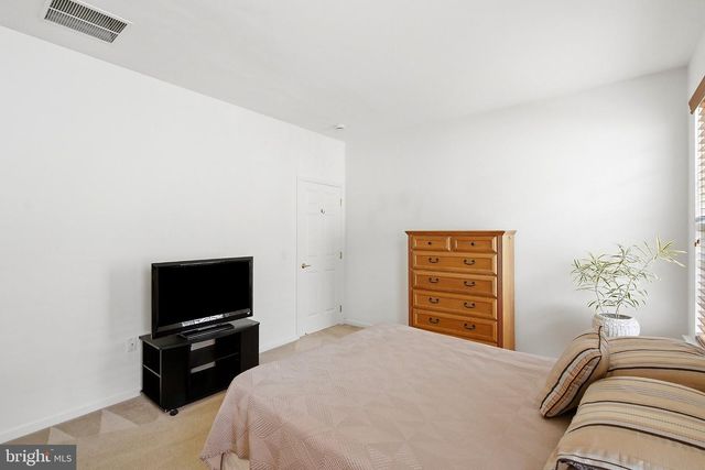 714 HOLLYBROOK LN, Manchester Twp, NJ 08759