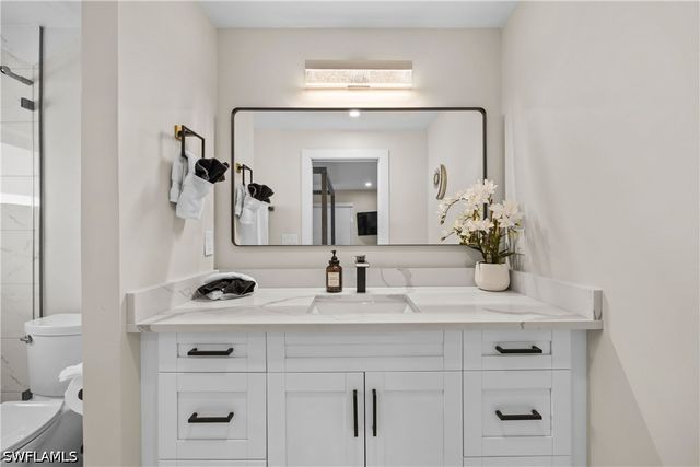 841 91st AVE N, Naples, FL 34108