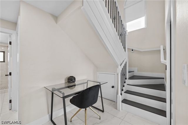 841 91st AVE N, Naples, FL 34108