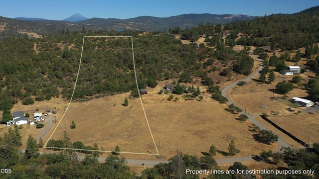 Monta Vista Court, Eagle Point, OR 97524