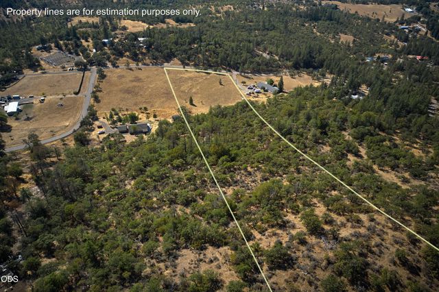 Monta Vista Court, Eagle Point, OR 97524