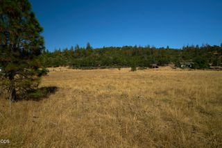 Monta Vista Court, Eagle Point, OR 97524