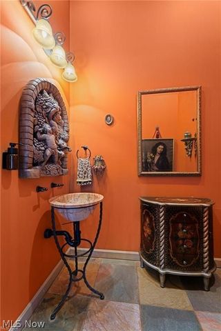 550 Warner Road SE, Vienna, OH 44403