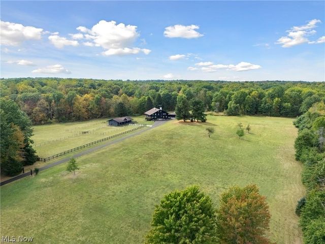 550 Warner Road SE, Vienna, OH 44403