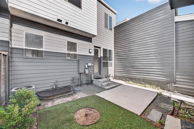 5540 Valentia Court, Denver, CO 80238