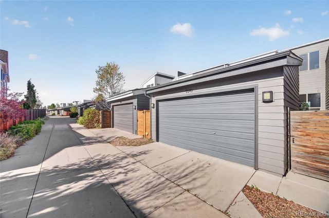 5540 Valentia Court, Denver, CO 80238