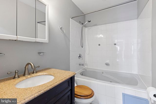 206 S GILMOR ST, Baltimore, MD 21223