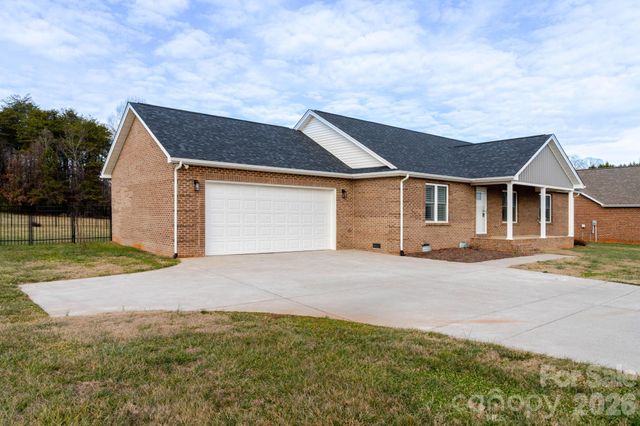 3426 Blackburn Bridge Road, Lincolnton, NC 28092