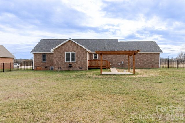 3426 Blackburn Bridge Road, Lincolnton, NC 28092