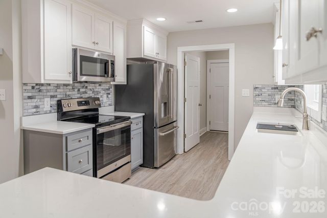 3426 Blackburn Bridge Road, Lincolnton, NC 28092